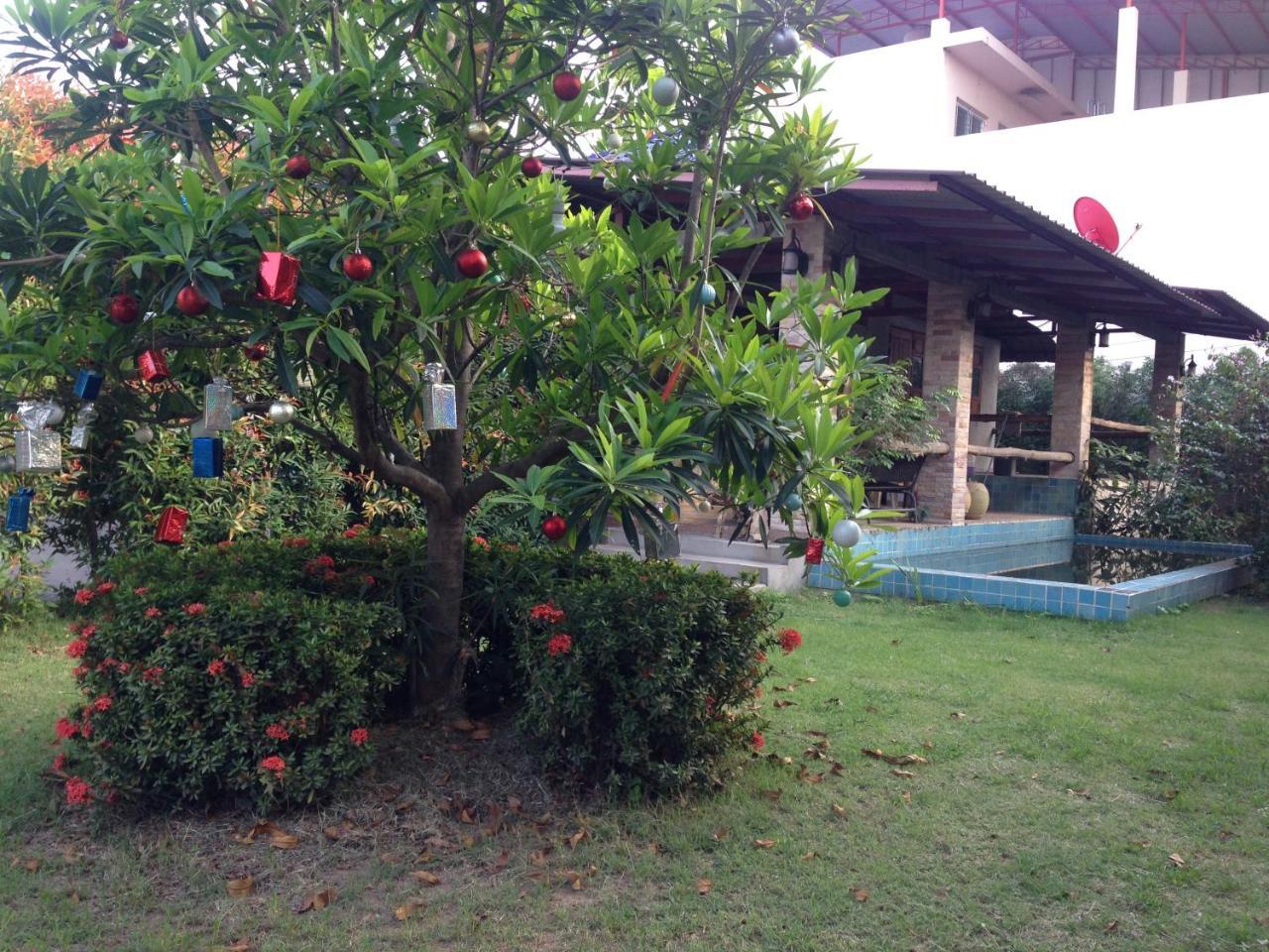 Hotel Baan Tawan Shine Surin Zewnętrze zdjęcie